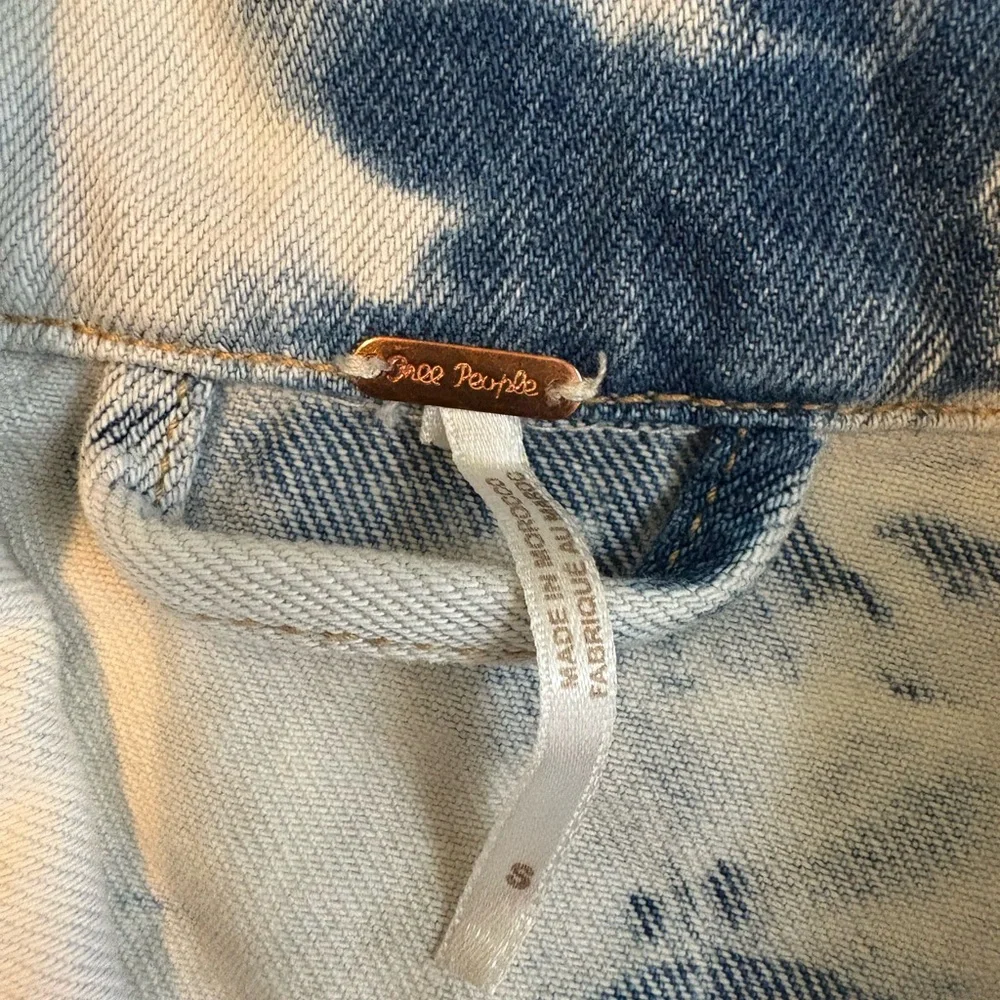 FREE People Rumors Denim Jacket in Jones Tie Dye Blue Size Small EEUC 0436 - Picture 12 of 15